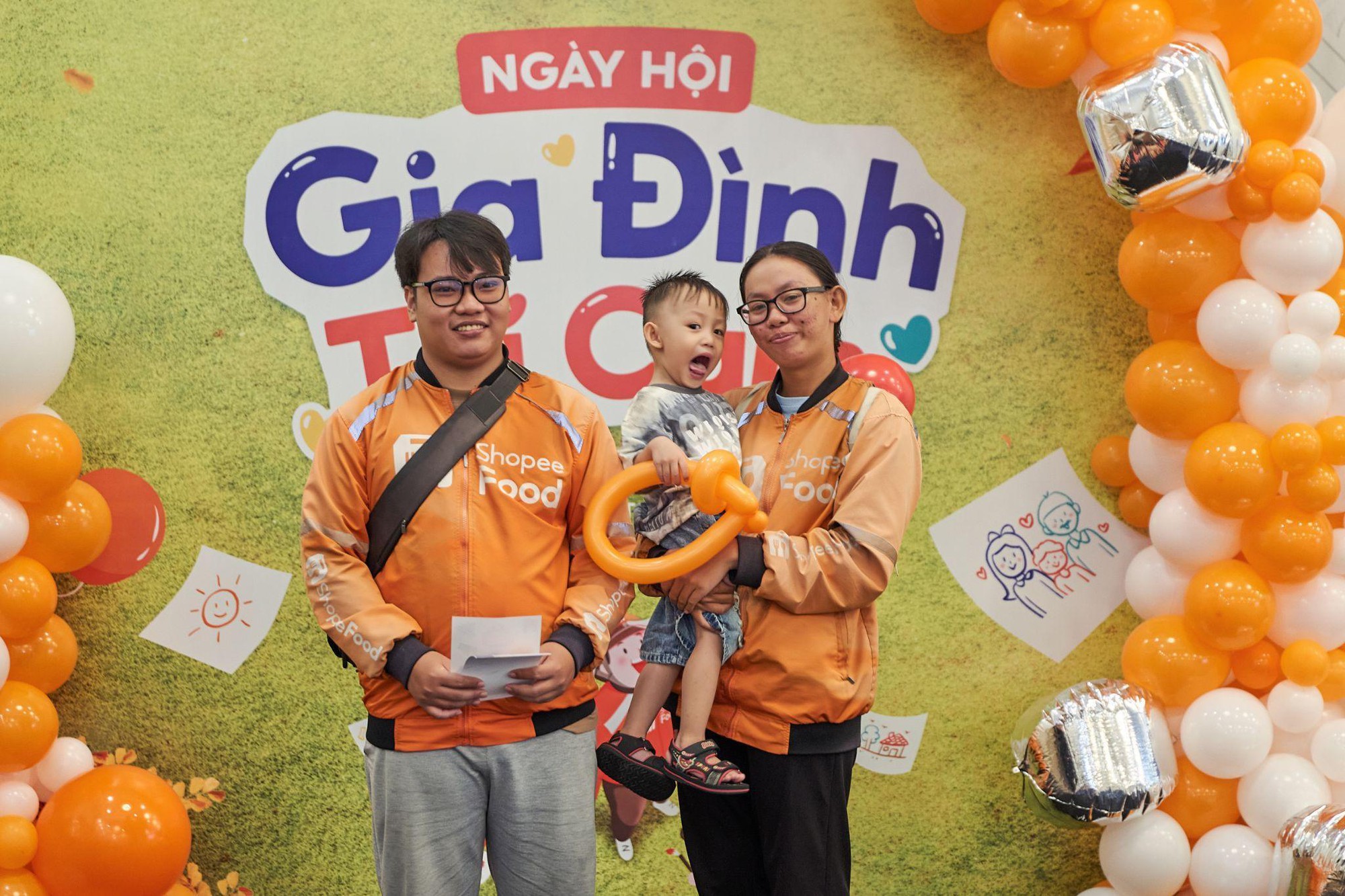 Hàng trăm thành viên gia đình bác tài hội tụ tại “Gia đình Tài Cam”: Một ngày để sẻ chia, gắn kết và tự hào- Ảnh 6.