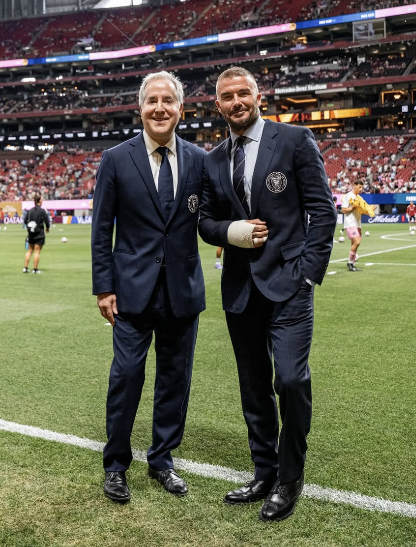Quan hệ cha con nhà Beckham đã xấu tới mức: David bó bột tay, con cả bất hiếu chỉ mải khoe ảnh ở nhà vợ- Ảnh 3.
