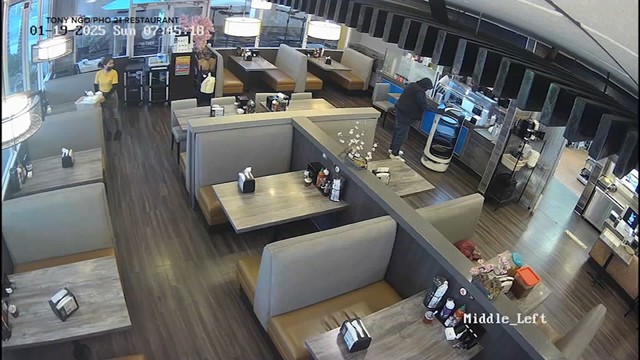 Robot ở hàng phở Việt trị giá 18.000 USD bất ngờ bị 'bắt cóc' ngay trước giờ mở cửa- Ảnh 4.