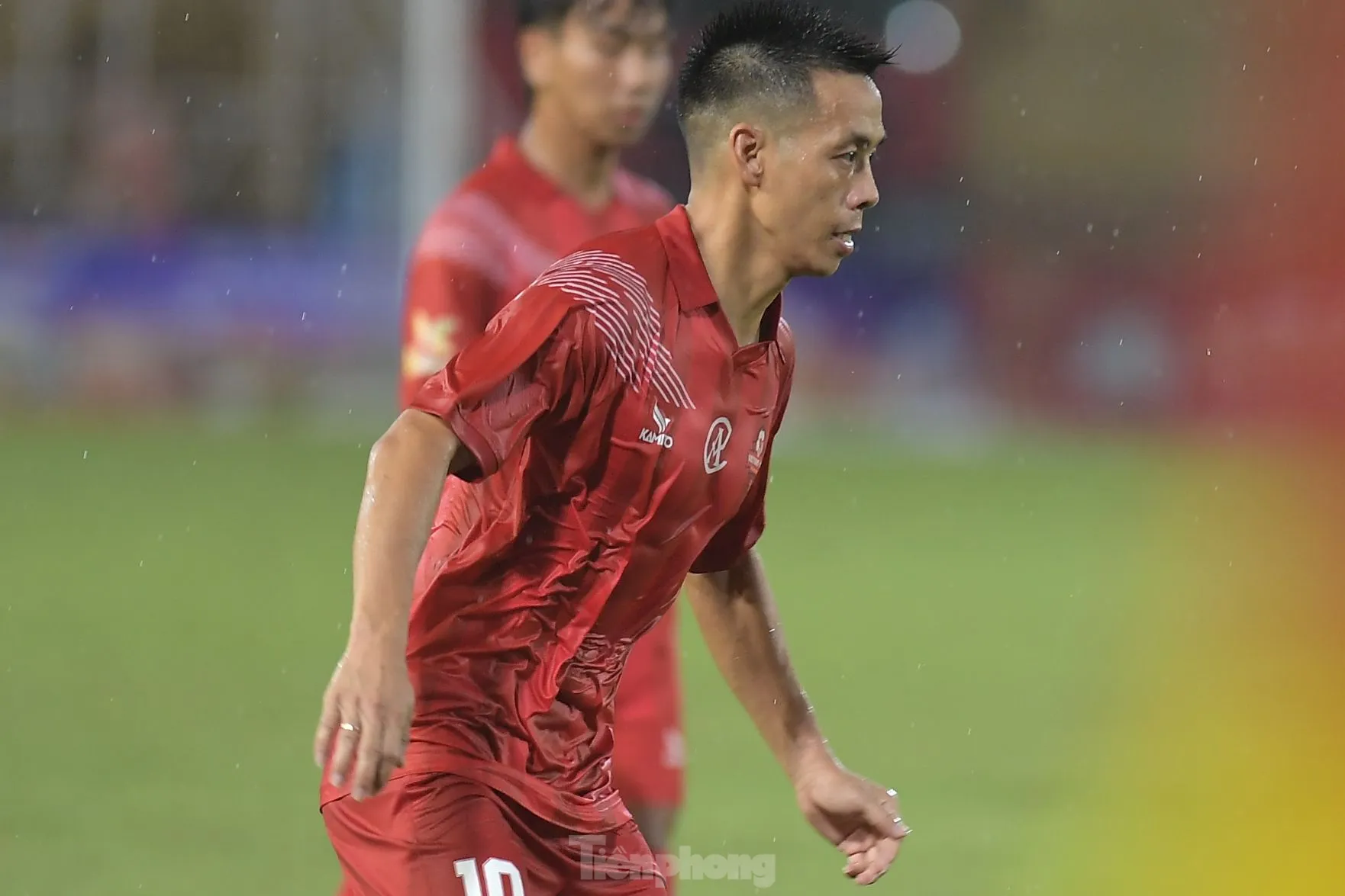 Văn Quyết lập cú đúp, giúp Việt Nam All Stars đánh bại các huyền thoại MU- Ảnh 9.