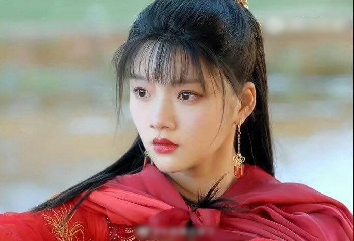 10 lần phim Trung chọn sai nữ chính: Lưu Diệc Phi phá nát nguyên tác, cô cuối bị chê “vừa quê vừa xấu”- Ảnh 6.