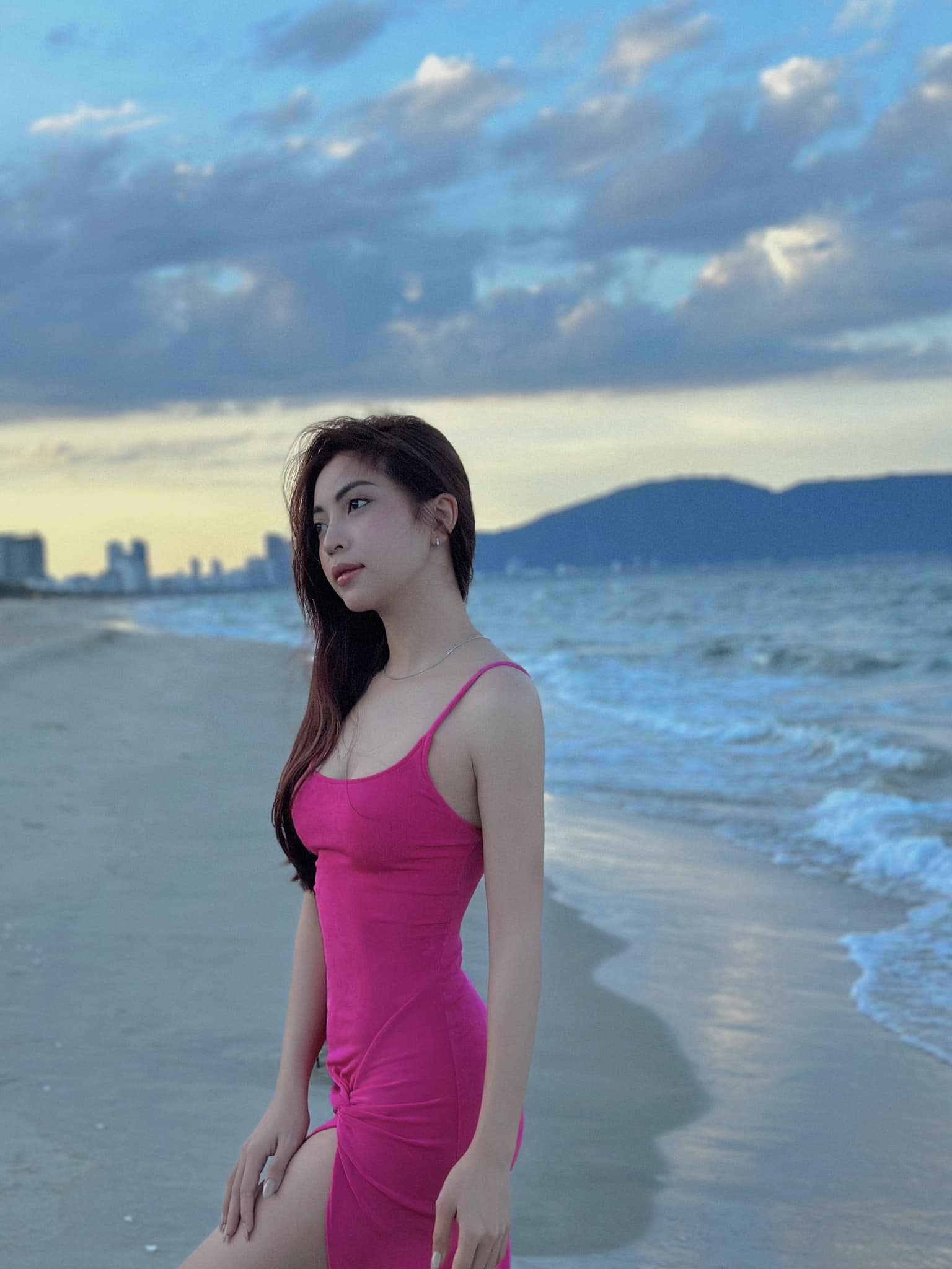 "Mối tình năm 17 tuổi" hot nhất làng bóng đá khoe visual sáng bừng sân pickleball, diện bikini nóng bỏng còn gây sốt hơn!- Ảnh 9.