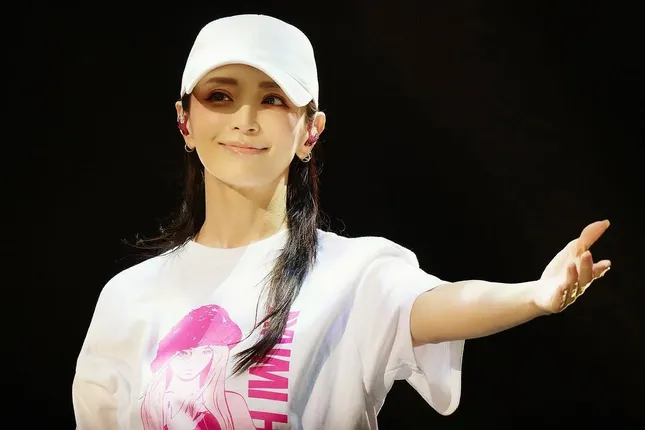 Nữ ho&agrave;ng nhạc pop Nhật Bản l&ecirc;n tiếng về th&ocirc;ng tin c&oacute; con với Elon Musk- Ảnh 2.