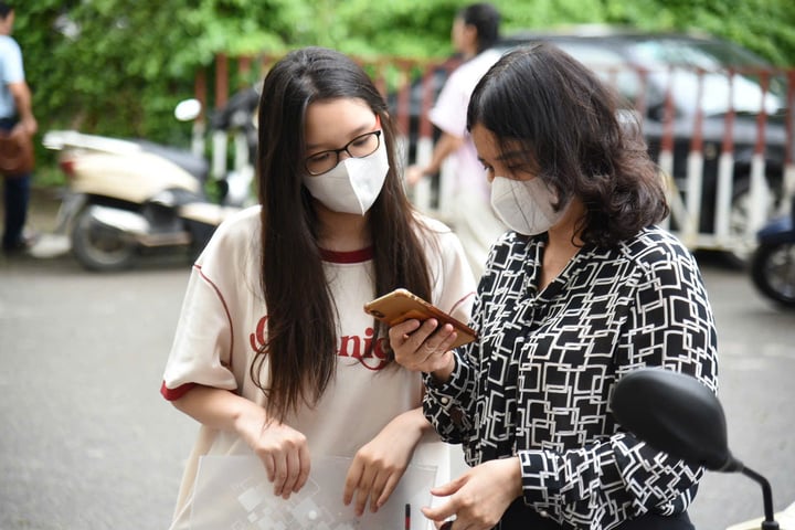 Hơn 5.700 em tranh suất vào lớp 10 THPT chuyên có tỷ lệ "chọi" cao nhất Hà Nội- Ảnh 2.