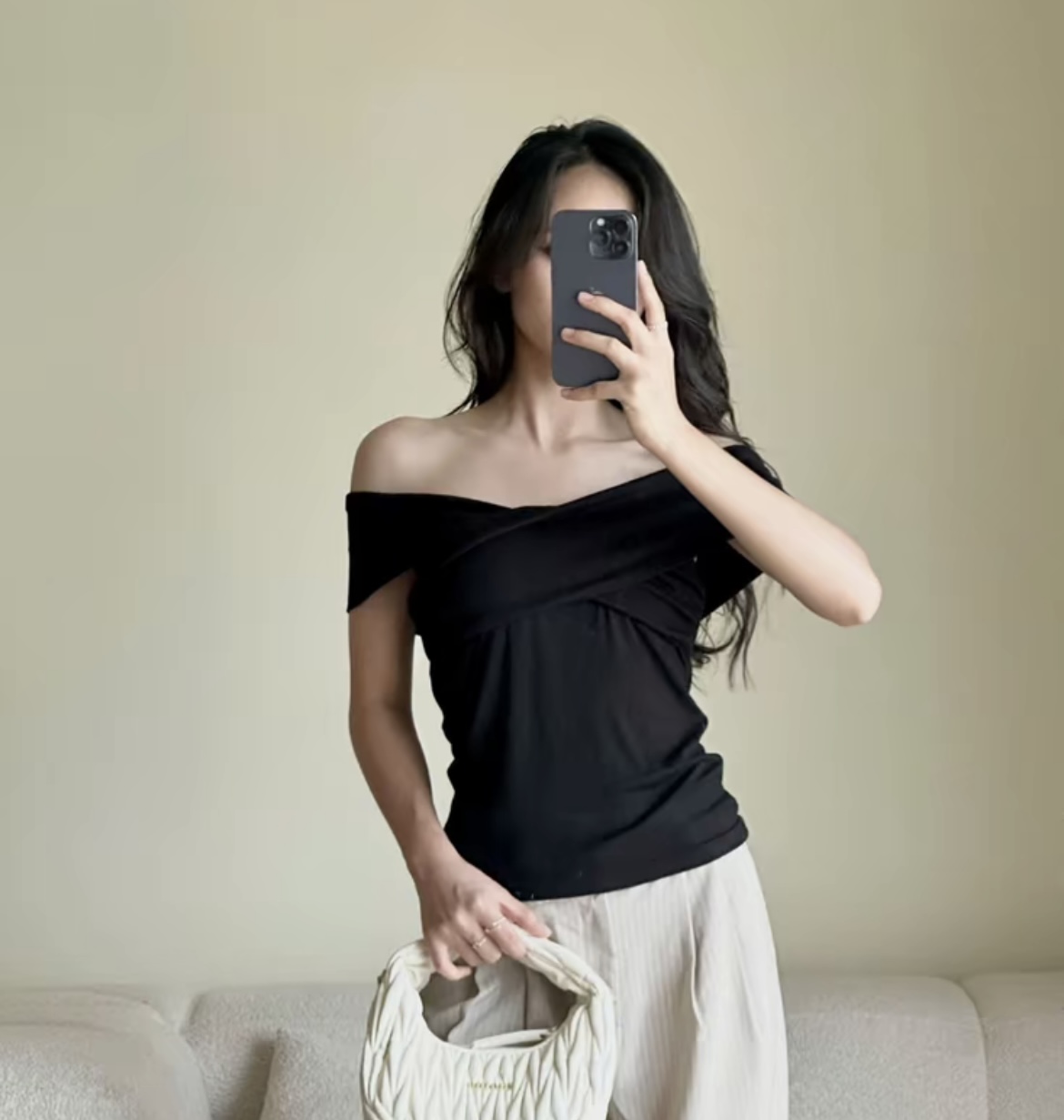 2 kiểu áo hot nhất hè này: Giá chưa đến 100k mà giúp vóc dáng thon thả hơn khi diện- Ảnh 11.