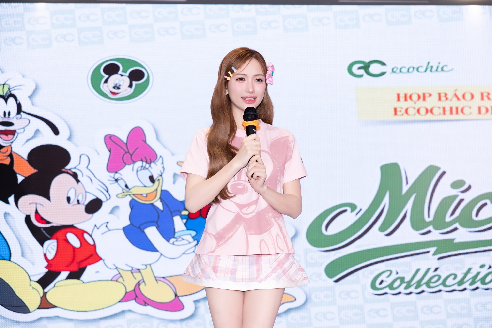 Hoà Minzy: "Chỉ cần tôi gật đầu, hàng trăm thương hiệu bỏ rất nhiều tiền để mời quảng cáo"- Ảnh 1.