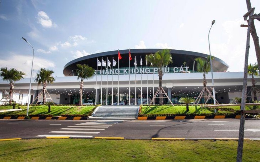 Tăng cường bay đêm từ hai thành phố lớn đến Bình Định- Ảnh 1.