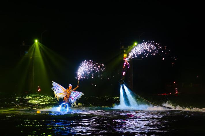 Đây là những đặc quyền chỉ có khi đến khán đài xem show “Bản giao hưởng Đảo Xanh”- Ảnh 3.