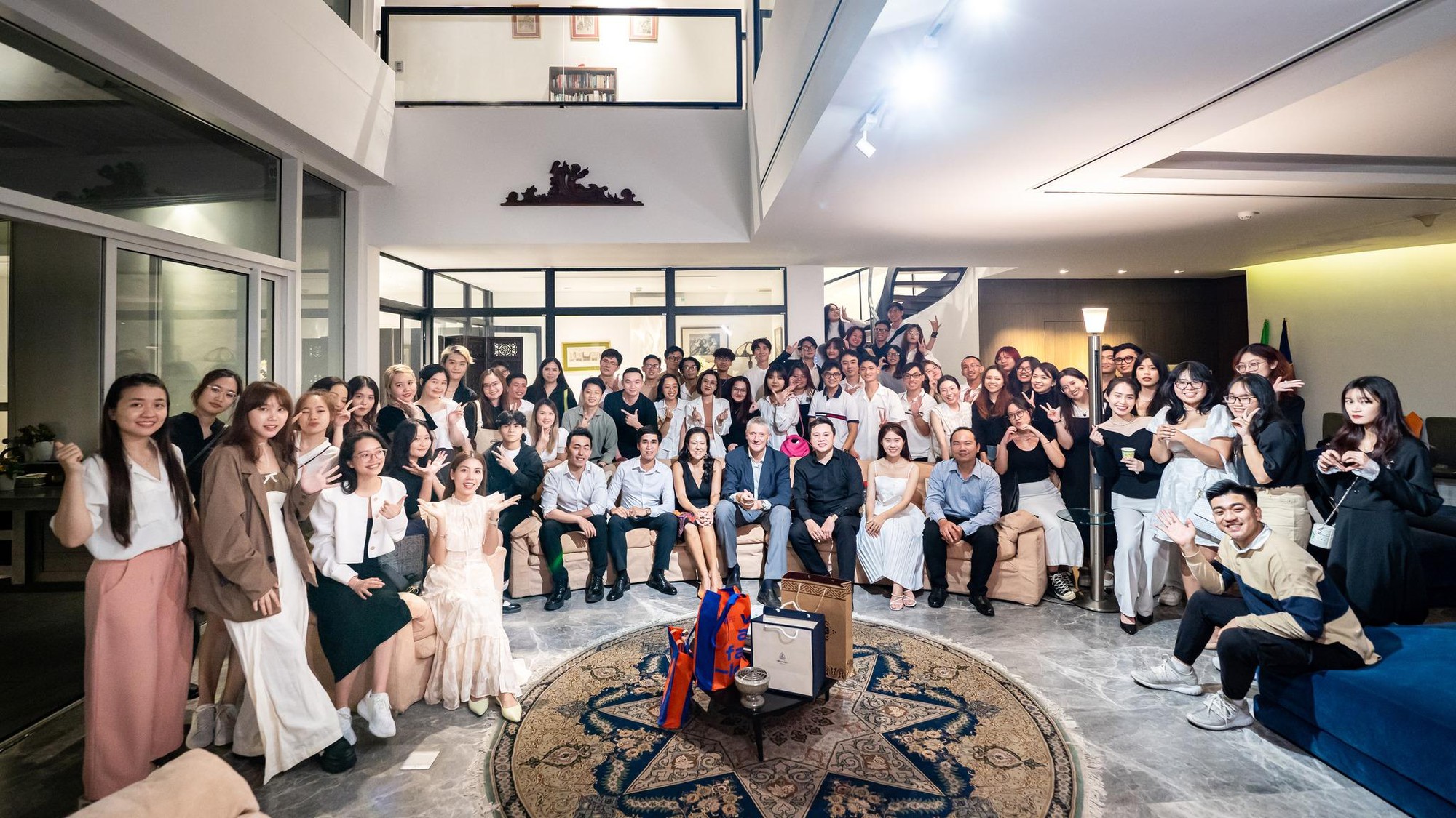Giảng viên đại học Tôn Đức Thắng nhận tước hiệu Hiệp sĩ Cộng hòa Italia- Ảnh 3.