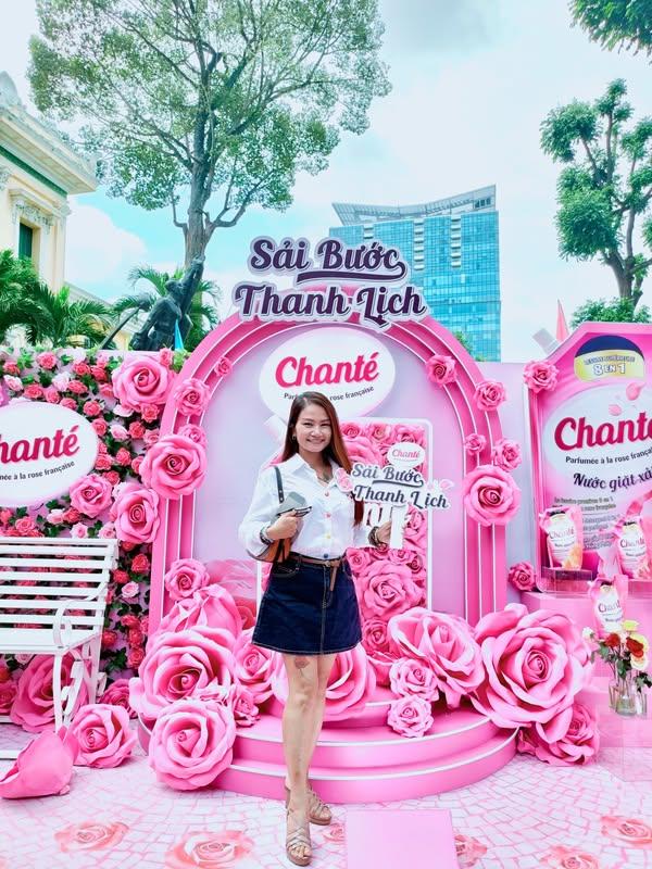 Check-in và sải bước như nàng thơ tại “vườn hồng Pháp thu nhỏ” cùng Chanté- Ảnh 3.