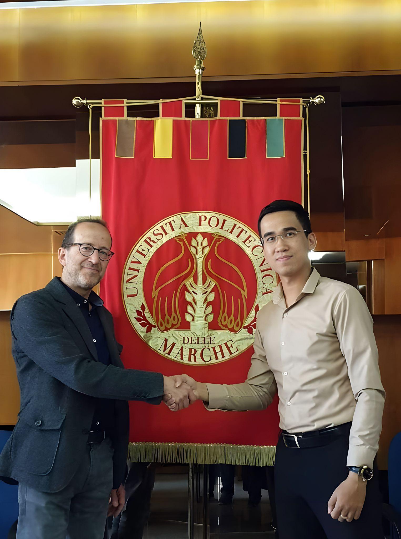 Giảng viên đại học Tôn Đức Thắng nhận tước hiệu Hiệp sĩ Cộng hòa Italia- Ảnh 5.