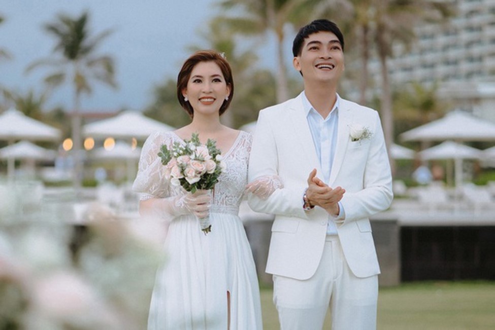 Cuộc sống bí ẩn của nam nghệ sĩ là đại gia ngầm: Lần duy nhất công khai vợ là đám cưới, có con gái 4 tuổi- Ảnh 4.