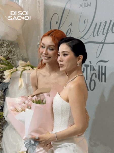 MLee tất tả đến chúc mừng 