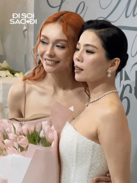 MLee tất tả đến chúc mừng 