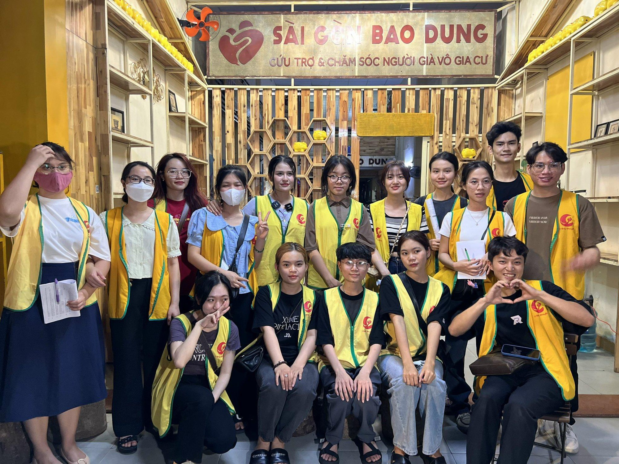 Chương trình “Trăng đêm thứ 7” và mục tiêu không để bất kỳ ai phải ngủ lại lề đường của Vầng Trăng Khuyết- Ảnh 4.