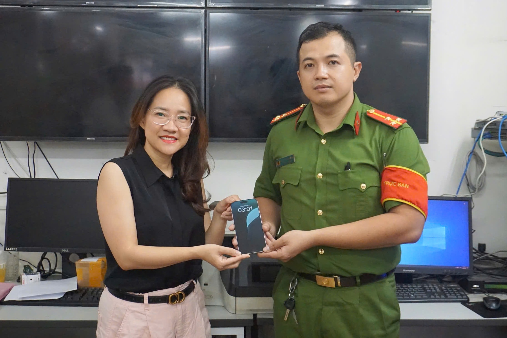 Gây án ở trung tâm TP HCM, thanh niên bị bắt giữ sau 10 giờ- Ảnh 2. Gây án ở trung tâm TP HCM, thanh niên bị bắt giữ sau 10 giờ- Ảnh 2.