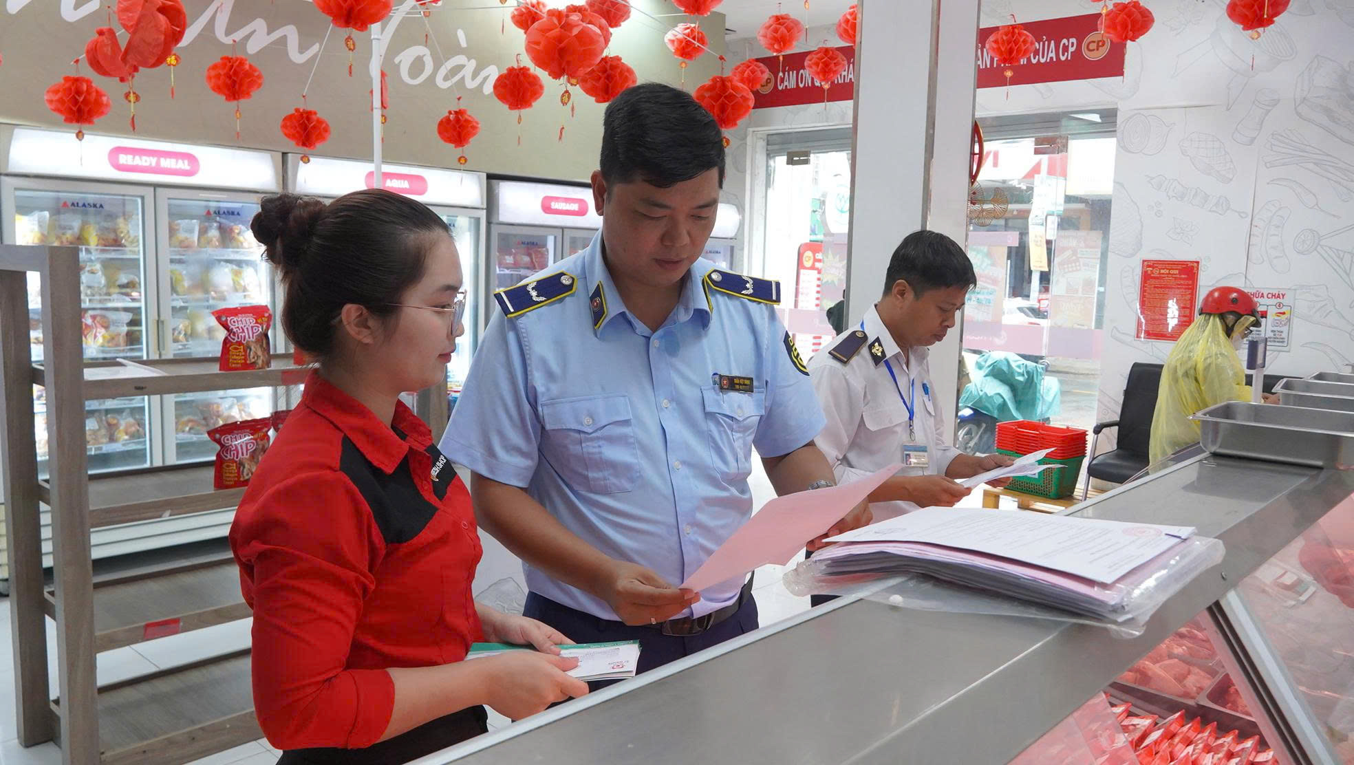 Người “tố” cửa hàng của C.P. Việt Nam: “Tôi không hơn thua, chỉ muốn bảo vệ cộng đồng”- Ảnh 3.