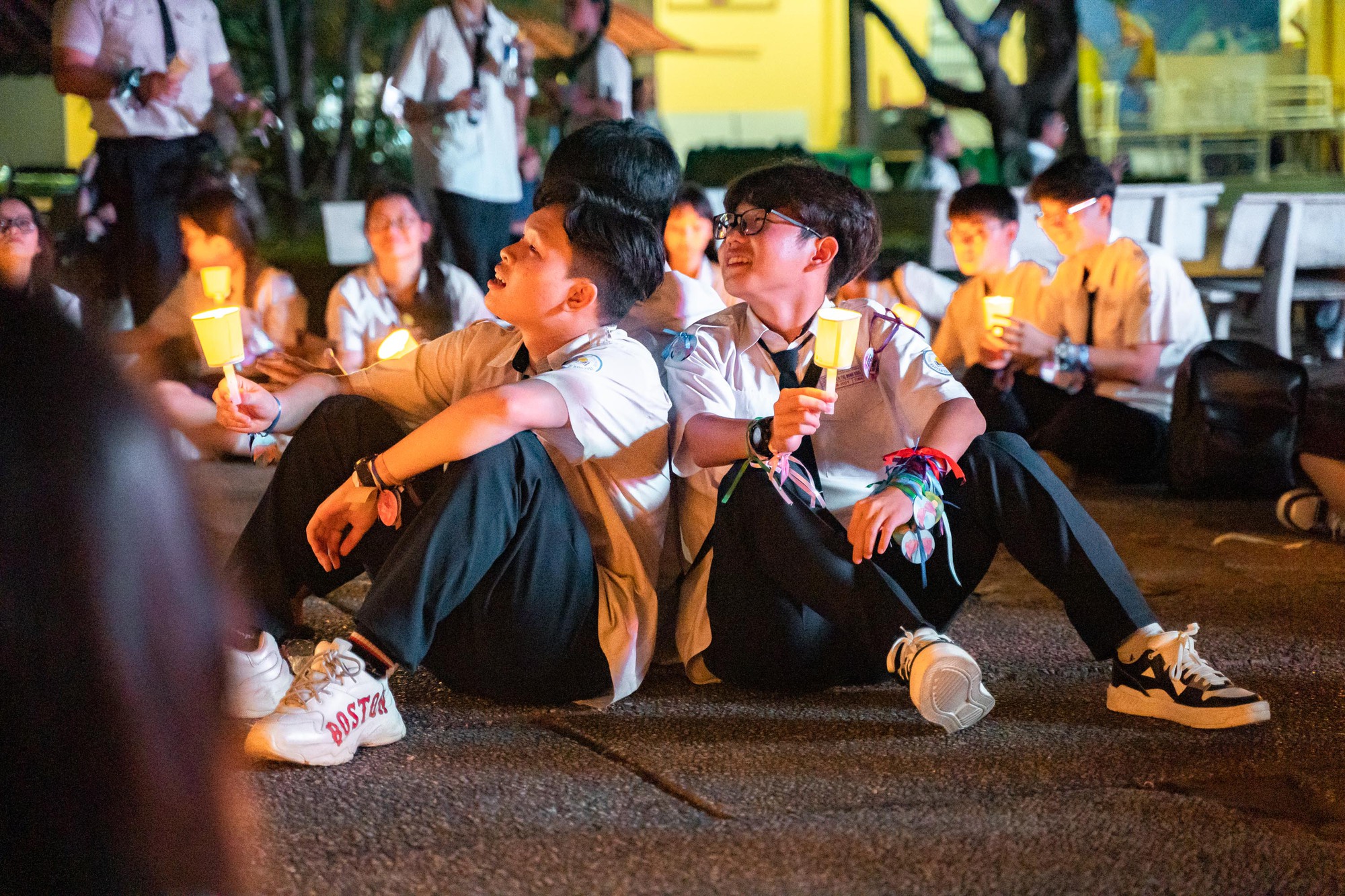 Gửi đến các sĩ tử 2k10: Chúc các bạn "ra trận" với 100% tự tin và mang chiến thắng về nhé!- Ảnh 2.