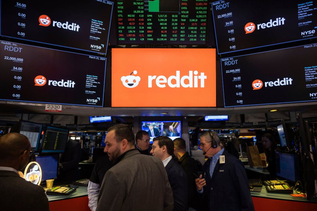 Vụ kiện 83 tỷ USD của Reddit và Anthropic khiến mô hình kiếm tiền của AI lung lay: Liệu máy móc có cần trả tiền cho nội dung được xây dựng bằng con người?- Ảnh 2.