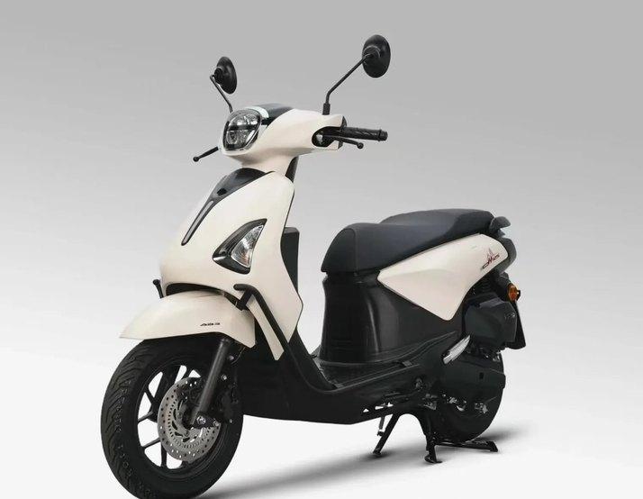 Honda vừa ra mắt xe máy mới cho các chị em, giá chỉ 32 triệu đồng, nhưng có gì đặc biệt?- Ảnh 1. Honda vừa ra mắt xe máy mới cho các chị em, giá chỉ 32 triệu đồng, nhưng có gì đặc biệt?- Ảnh 1.