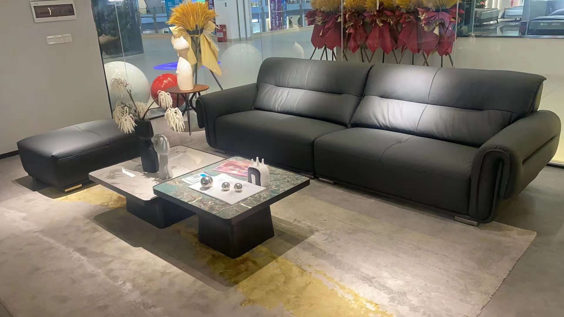 Nói thật: Phòng khách nhà bạn mãi không đẹp vì vẫn chứa chấp 4 món đồ lỗi thời này đấy!- Ảnh 1.