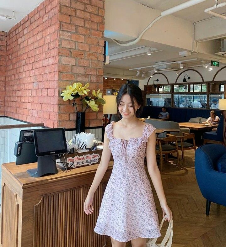 Mua váy hoa mà không biết 4 tips này, đừng hỏi vì sao diện lên "dừ" như bà thím- Ảnh 4.