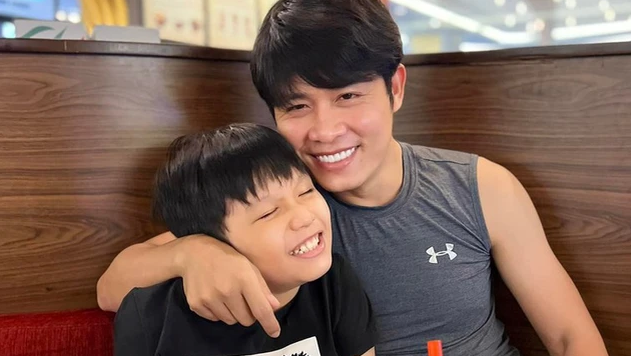 Thấy con trai mới gia nhập "khối nghỉ hè" có vẻ rảnh rỗi, nhạc sĩ Nguyễn Văn Chung vui vẻ "gợi ý" một việc khiến cậu bé hoảng hốt- Ảnh 5.