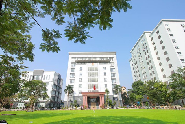 "Chưa thi đã biết trượt NV1": Sĩ tử khóc như mưa sau quyết định bỏ tổ hợp C00 của loạt trường đại học- Ảnh 2.