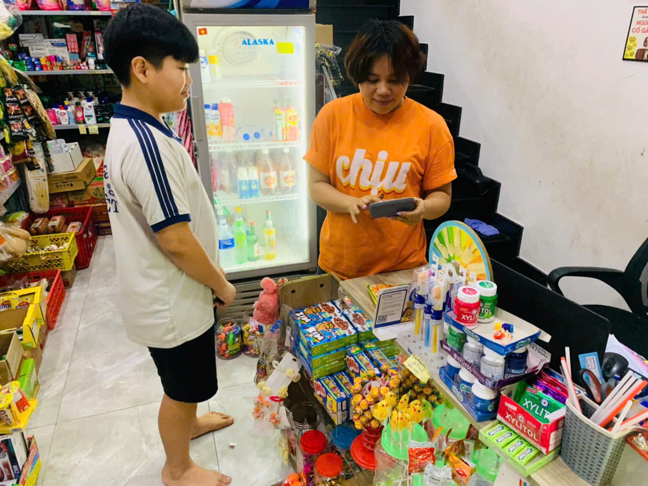 Đóng BHXH bắt buộc từ ngày 1-7, chủ quán cà phê, tiệm tạp hóa nói gì?- Ảnh 2.