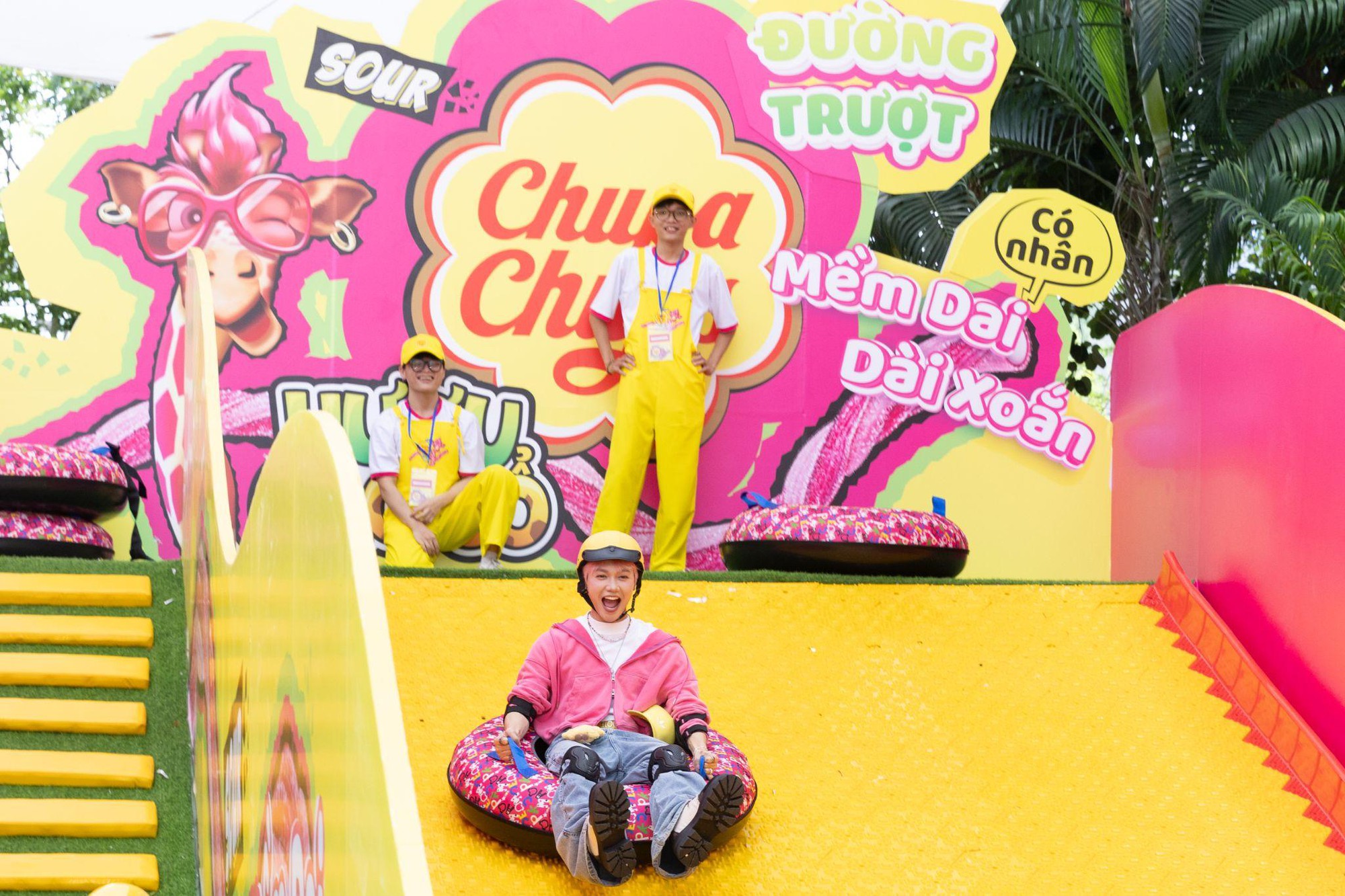 Chupa Chups lan tỏa tinh thần “Mãi Vui”: Khi người lớn và trẻ con cùng cười tít mắt tại Ngày hội Hươu Cao Cổ- Ảnh 4.