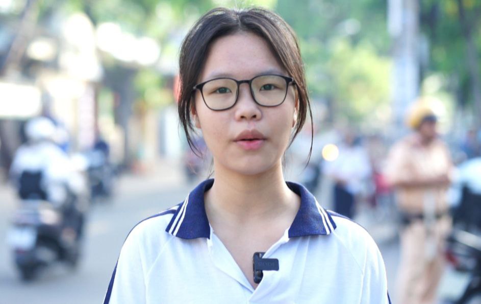 Kết thúc thi vào lớp 10 TP.HCM buổi đầu tiên: Đề Văn bàn về sự trưởng thành, thí sinh "vui điên lên" khen đề dễ!- Ảnh 30.