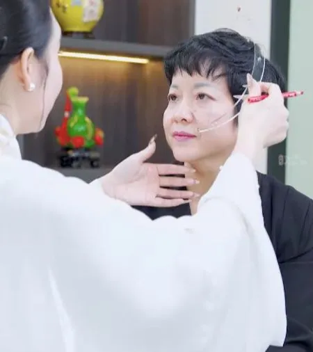 Nhiều NSND, NSƯT quảng cáo làm chân mày dán mác phong thủy- Ảnh 5.