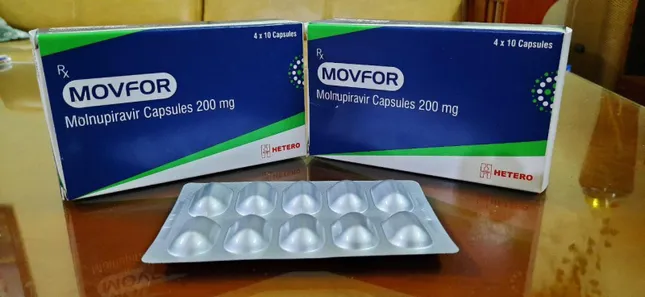COVID-19 gia tăng trở lại, Bộ Y tế yêu cầu đảm bảo đủ thuốc điều trị- Ảnh 1.