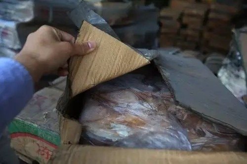 Nhìn lại vụ án tuồn 100.000 tấn thịt đang phân hủy ra thị trường gây chấn động quốc gia tỷ dân: Nhiều lô hàng còn “lớn tuổi” hơn các thanh tra viên sinh năm 1980- Ảnh 1.