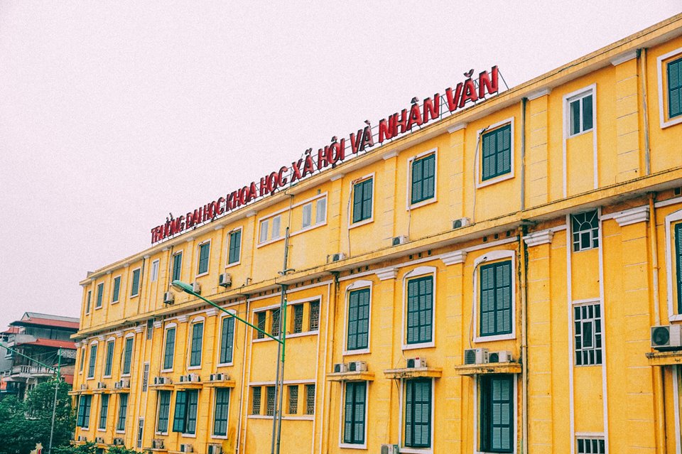 "Chưa thi đã biết trượt NV1": Sĩ tử khóc như mưa sau quyết định bỏ tổ hợp C00 của loạt trường đại học- Ảnh 1.