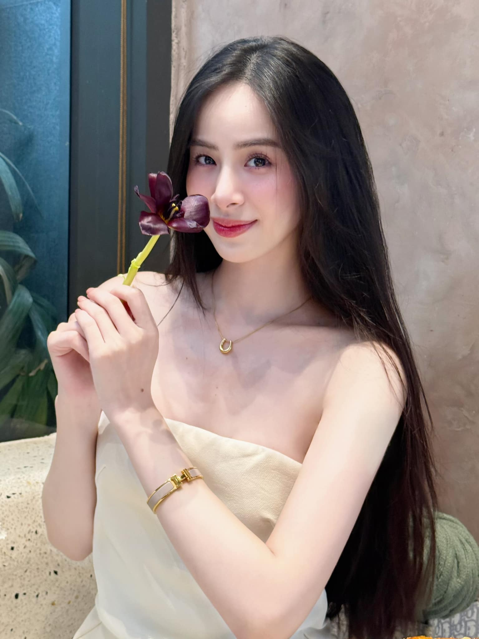 "Kim Tae Hee Việt Nam" quen chồng thiếu gia chỉ 1 tháng sau khi chia tay mối tình 3 năm với nam vương Vbiz?- Ảnh 1.