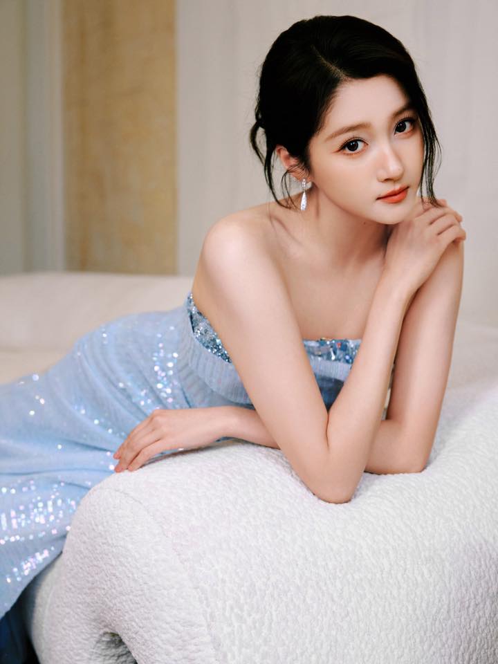 Nữ diễn viên nổi tiếng chỉ ôn 3 tháng vẫn thi đại học đạt điểm cao chót vót, hội phụ huynh lập tức 