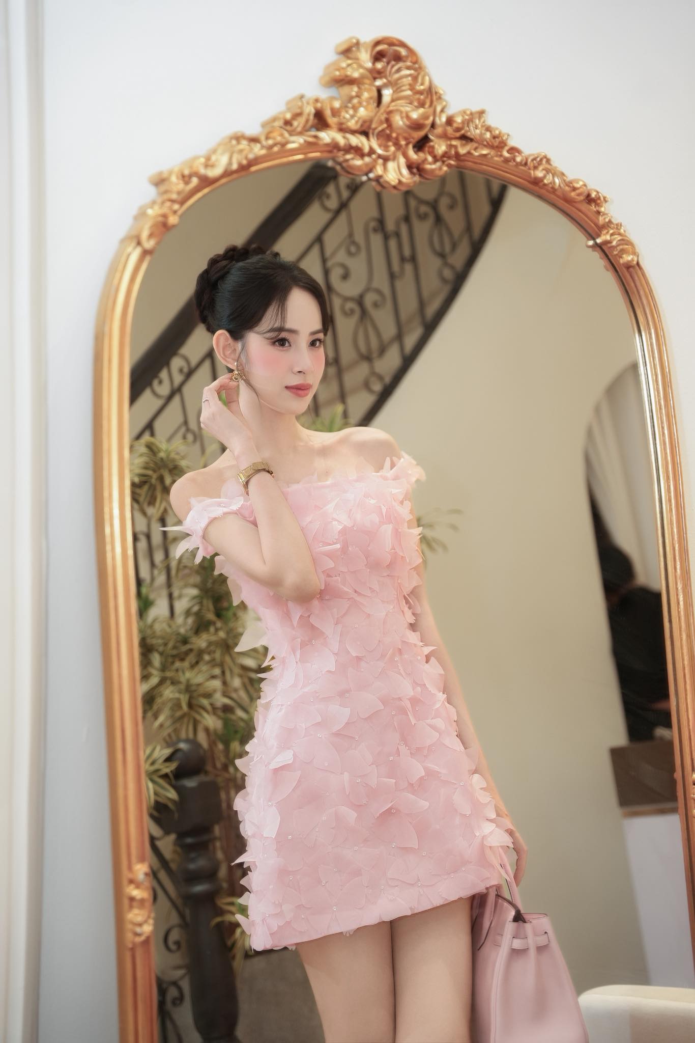 "Kim Tae Hee Việt Nam" 2K2 cưới vội thiếu gia vì đang mang thai con đầu lòng?- Ảnh 6.