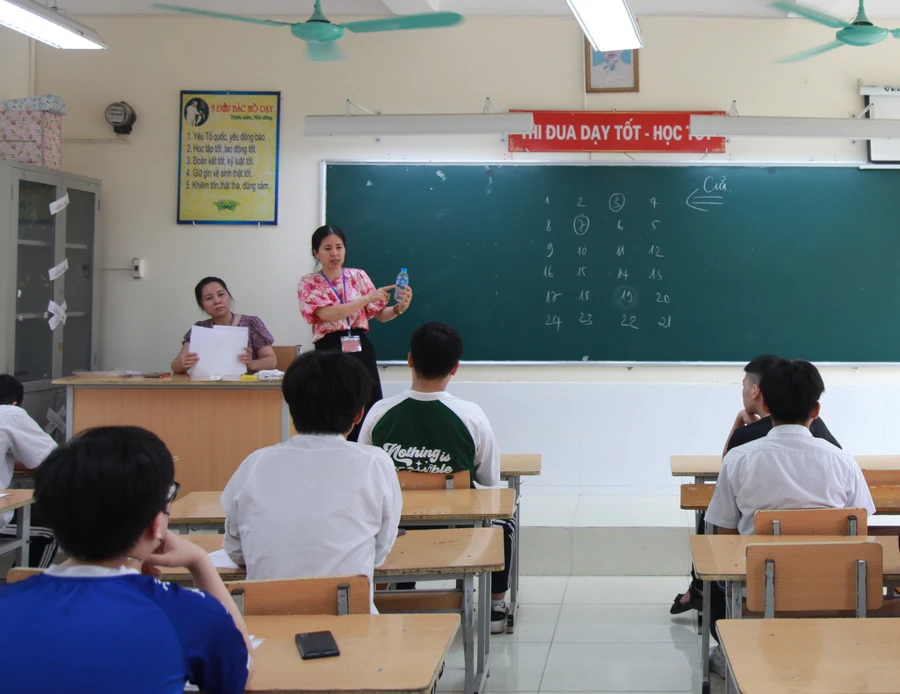 Gần 104.000 thí sinh Hà Nội làm thủ tục…