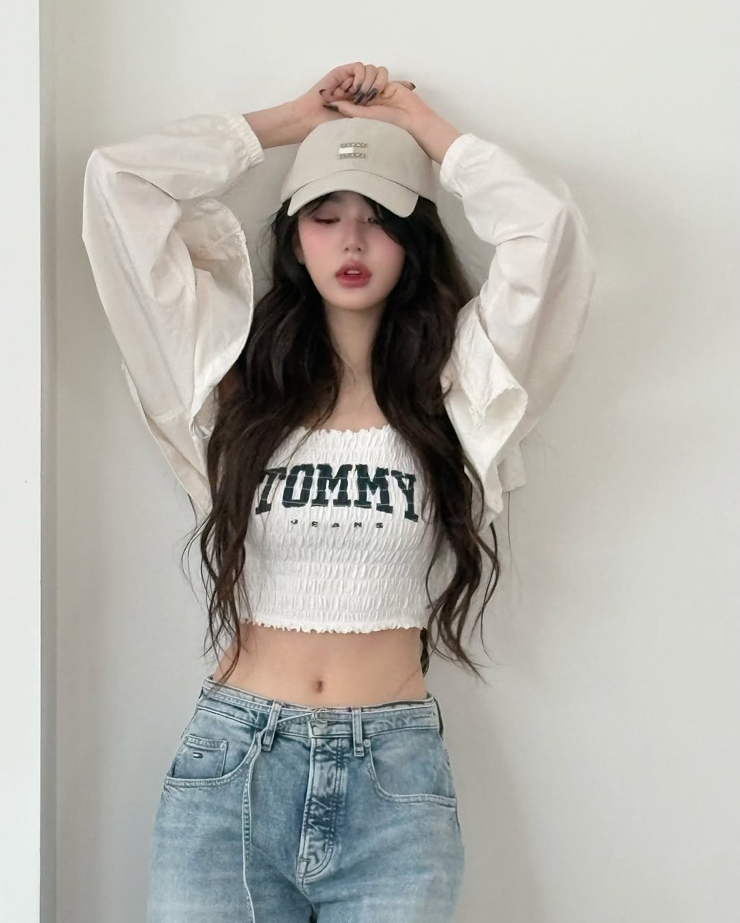 Chiếc quần "ruột" của công chúa Kpop, hack dáng đỉnh thì thôi nhé!- Ảnh 4.