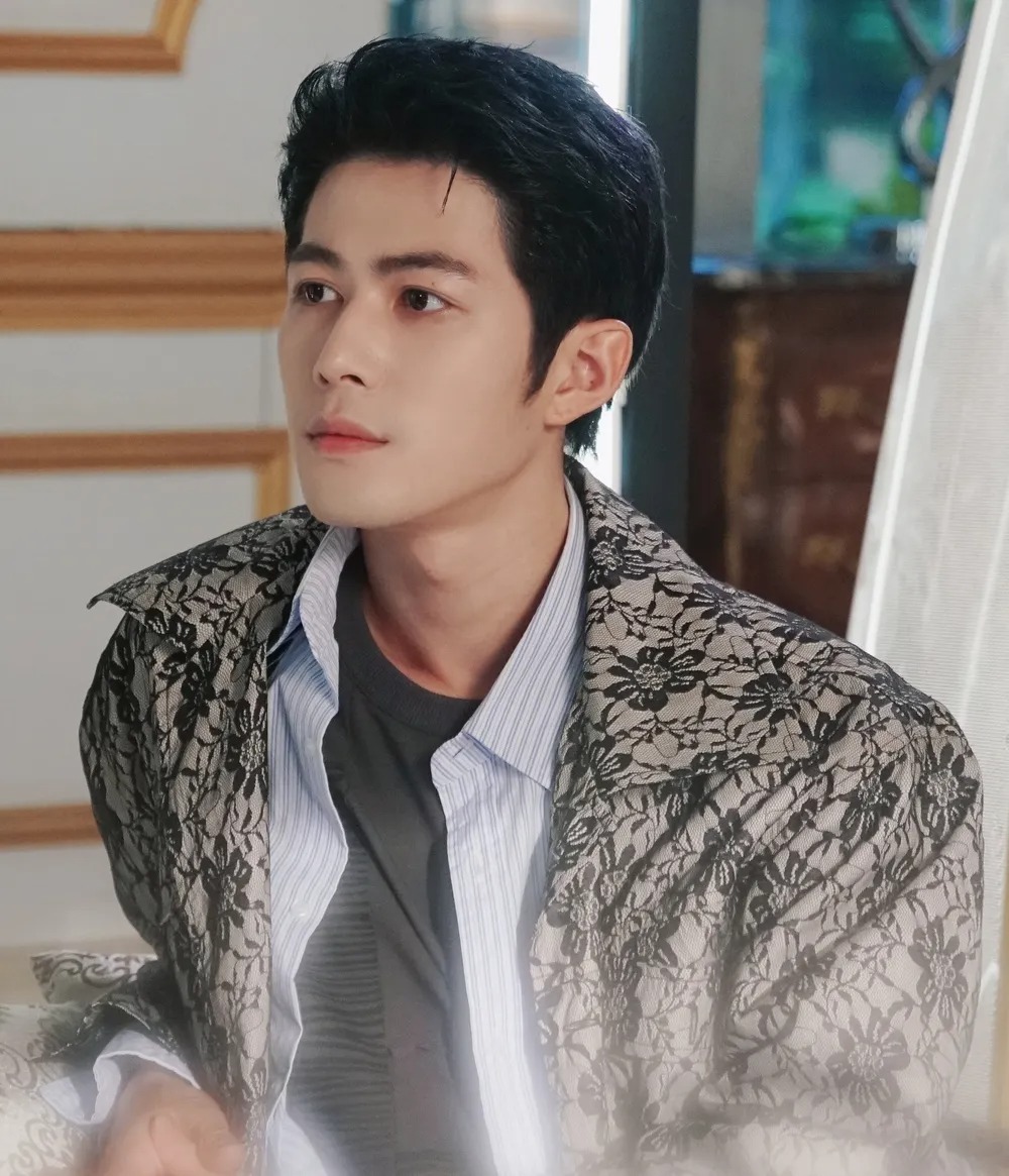 Kinh hoàng nam diễn viên số khổ nhất showbiz bị xe cán nát chân, liên tục lên bàn mổ để giữ mạng 2 năm qua- Ảnh 1.