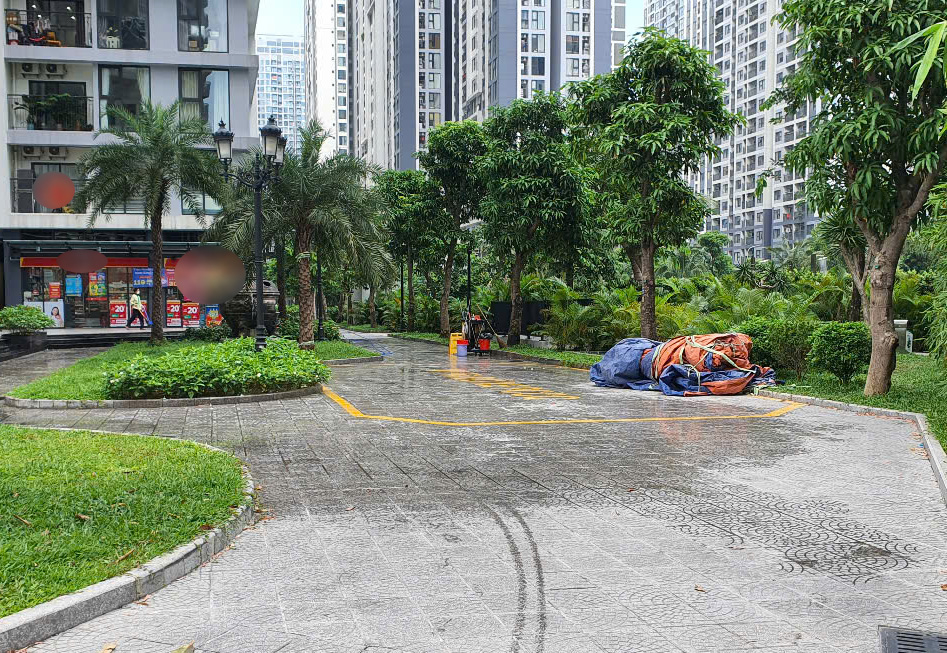 Người cha đau lòng khi con trai rơi từ tầng 39 tử vong ở Hà Nội: "Công việc không thuận lợi, chuyện tình cảm cũng gặp trục trặc..."- Ảnh 1.