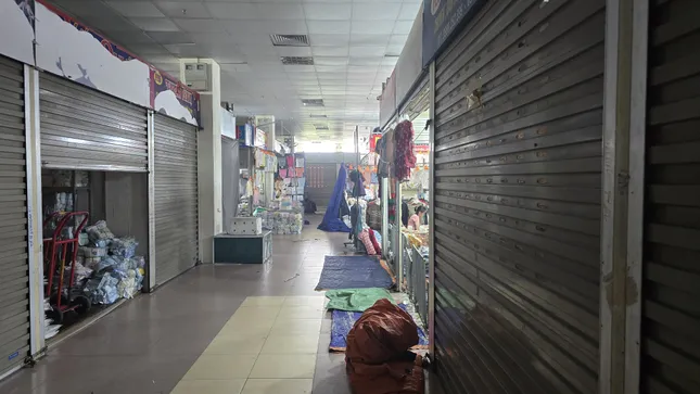 Tiểu thương đóng cửa, tạm ngừng kinh doanh: Không phải do thay đổi chính sách thuế?- Ảnh 2.