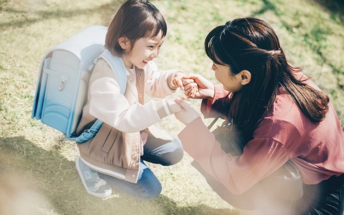 Chỉ cần mẹ n&oacute;i 3 c&acirc;u n&agrave;y mỗi ng&agrave;y, con lớn l&ecirc;n tự tin, tr&agrave;n ngập y&ecirc;u thương- Ảnh 1.