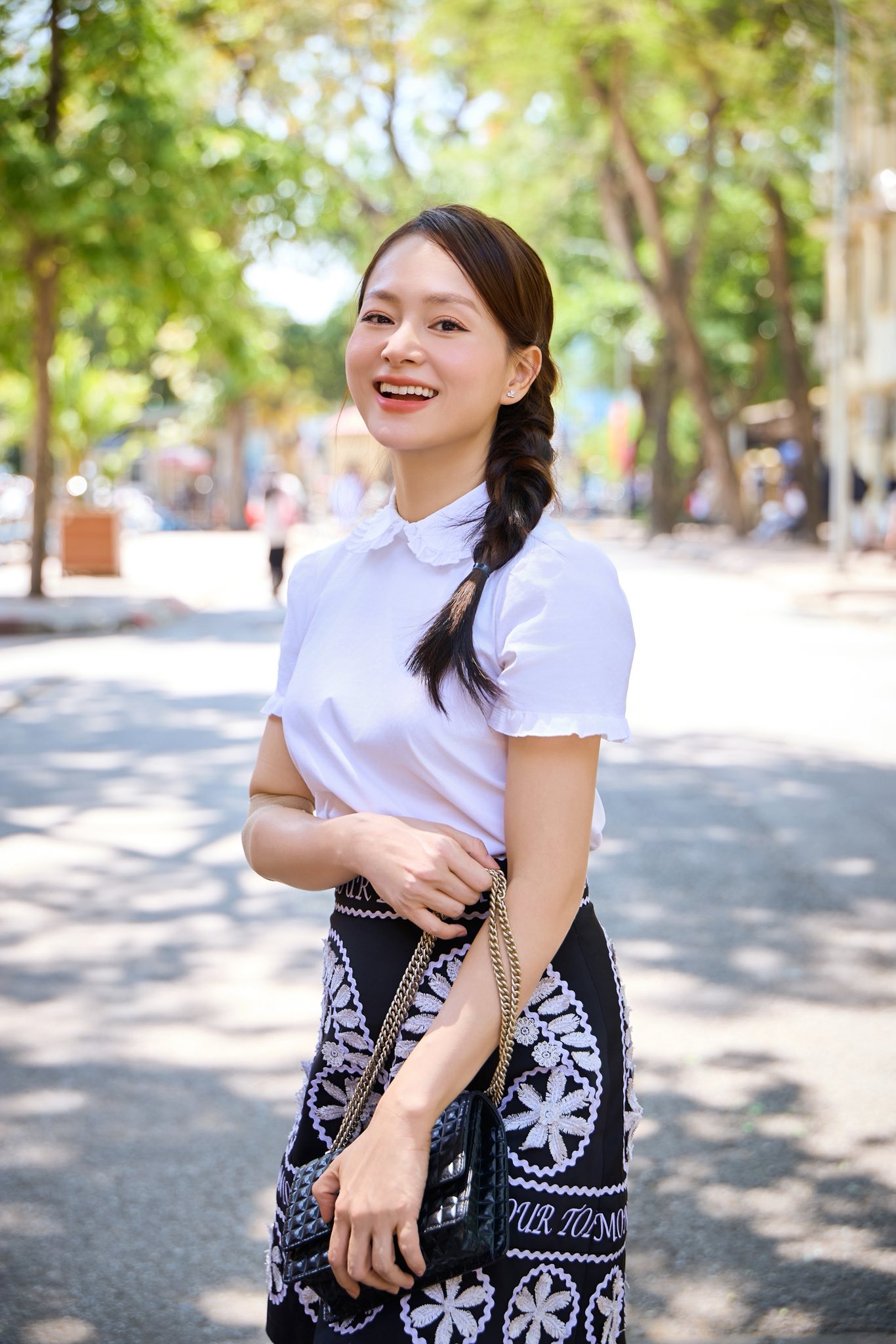 Nữ diễn viên Việt mất tích suốt 2 năm vì bị trầm cảm, sụt 24kg đến nỗi gầy trơ xương cổ- Ảnh 5.