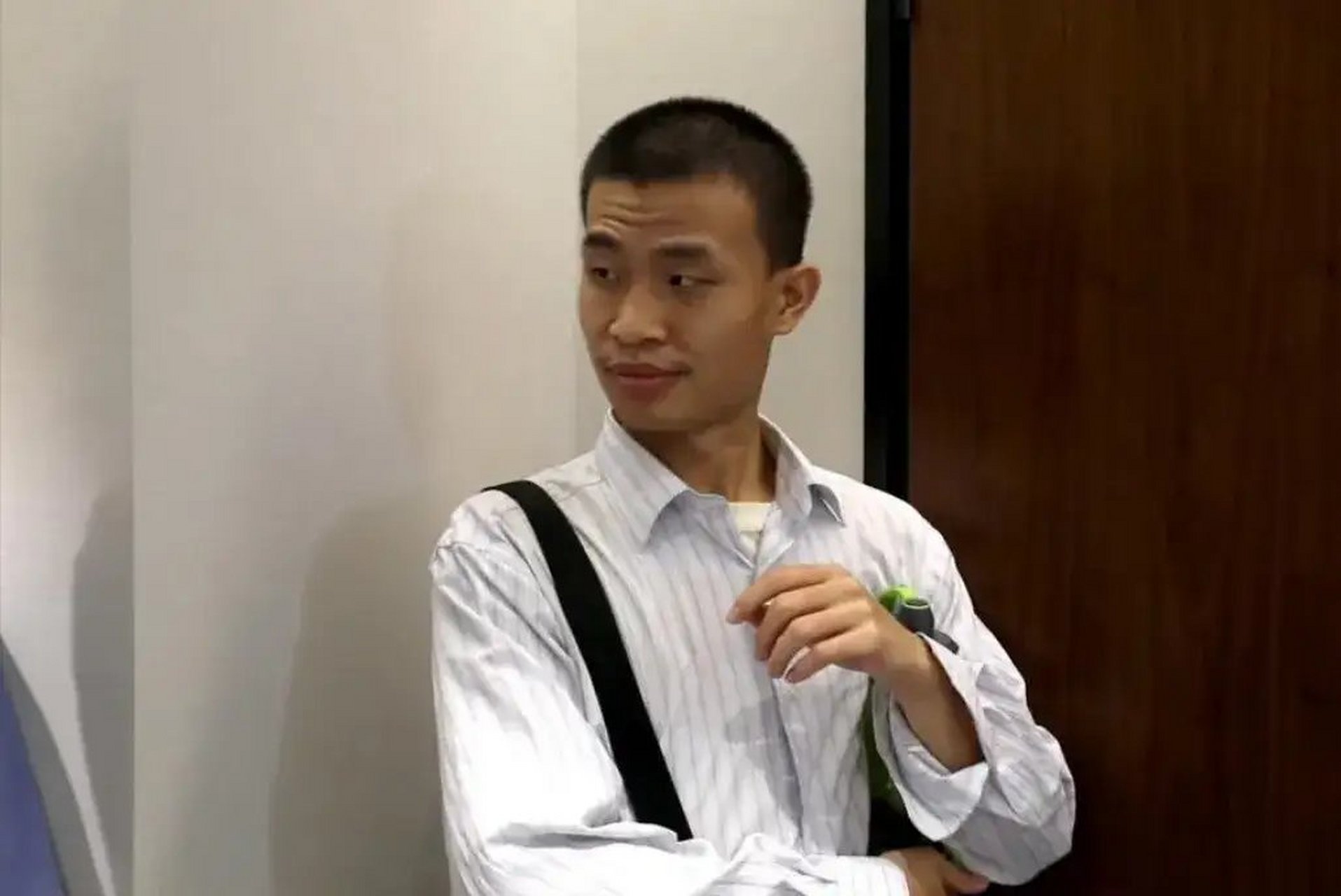 Một "đỉnh lưu" vừa mở tài khoản, đăng clip 4 giây đã hút 18 triệu follow: Ai đang khiến cả Trung Quốc phát cuồng?- Ảnh 5.