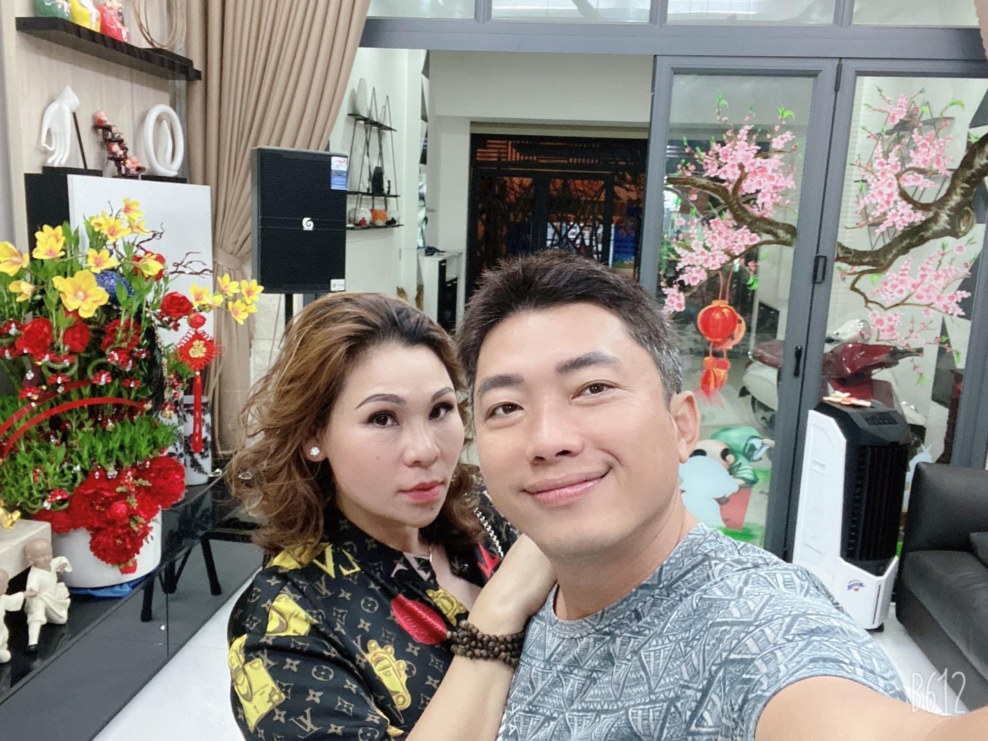 Động thái của diễn viên Kinh Quốc trước một ngày vợ đại gia Vũng Tàu bị tuyên án tù- Ảnh 3. Động thái của diễn viên Kinh Quốc trước một ngày vợ đại gia Vũng Tàu bị tuyên án tù- Ảnh 3.