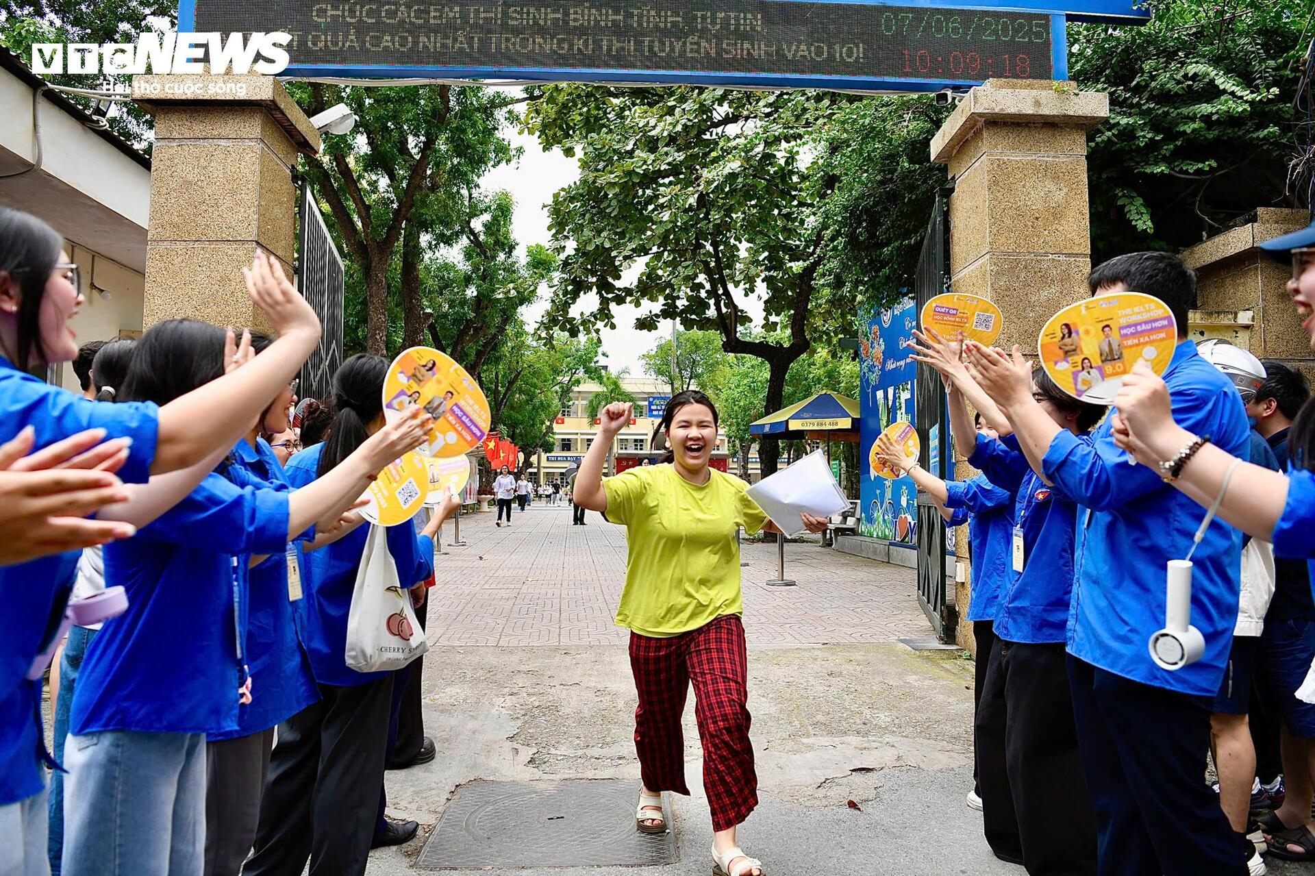 "Trúng tủ đề", thí sinh viết liền 8 trang giấy, nắm chắc 8 điểm trong tay- Ảnh 13.