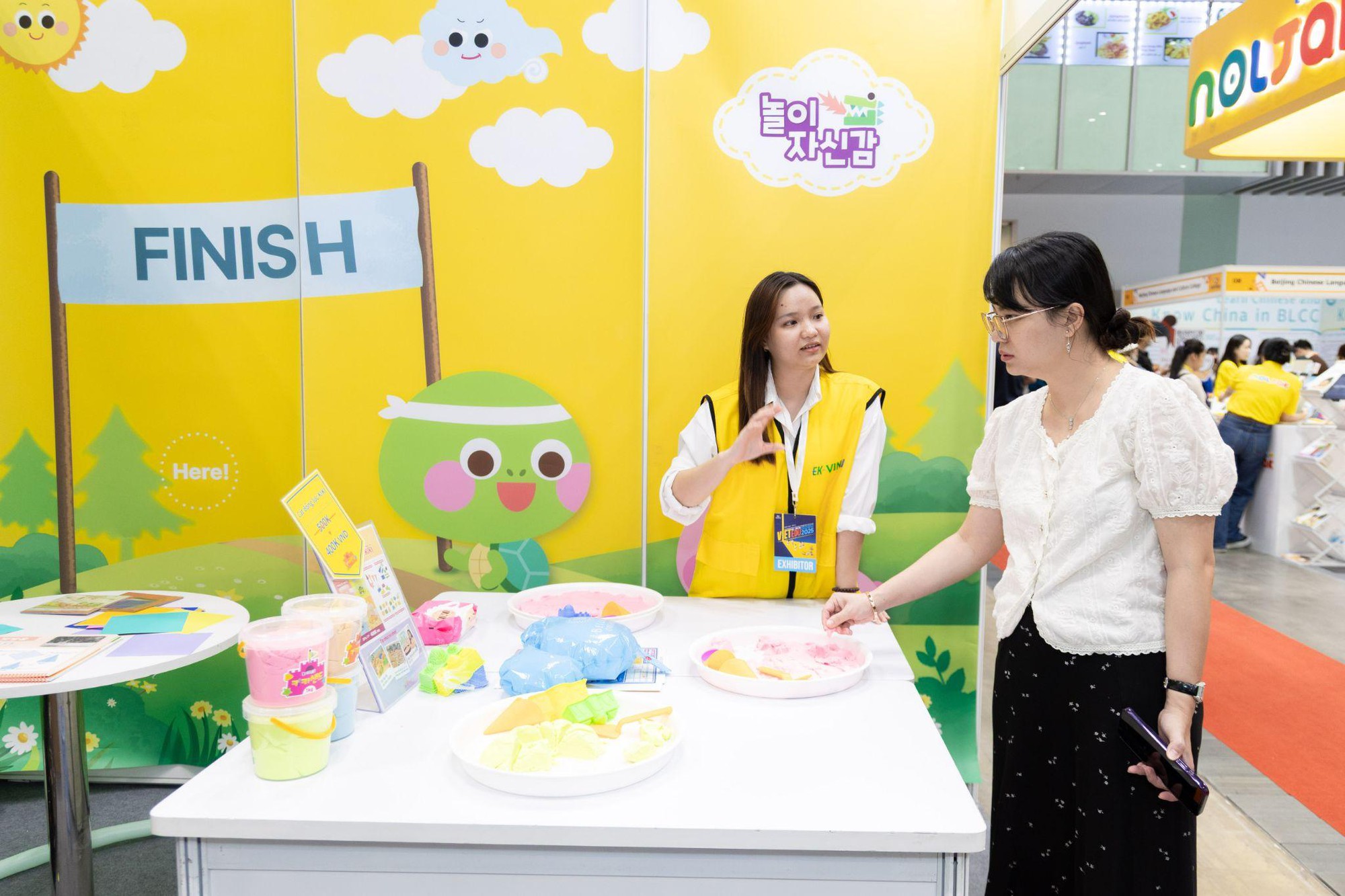 Trải nghiệm đa dạng công nghệ giáo dục tại VIETEDU FAIR 2025- Ảnh 2.
