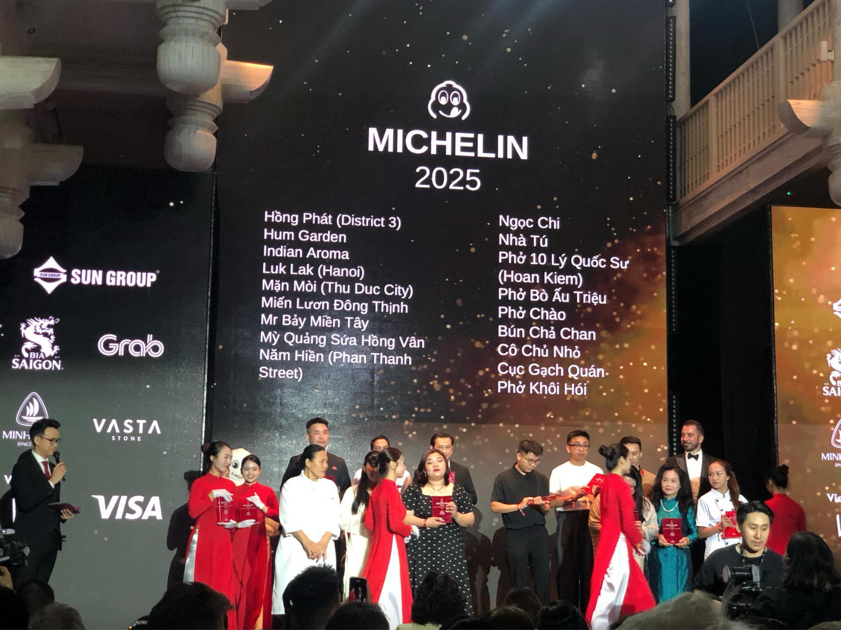 Một quán ăn miền Tây nằm giữa Hà Nội bỗng lọt danh sách MICHELIN Guide khiến dân mạng thấy khó hiểu, càng thêm hoài nghi về tiêu chí lựa chọn- Ảnh 1.